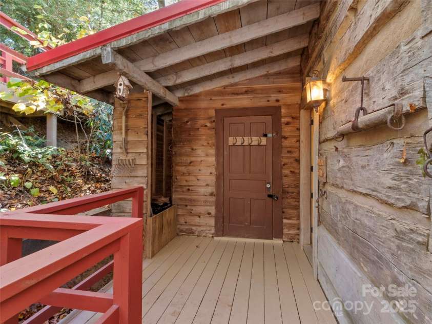 996 Halls Chapel Road, Burnsville, NC 28714.  MLS# CAR4314014, YatesRealty ID 620. 