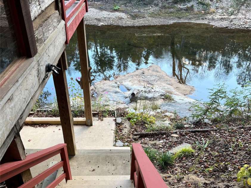 996 Halls Chapel Road, Burnsville, NC 28714.  MLS# CAR4314014, YatesRealty ID 620. Steps to river