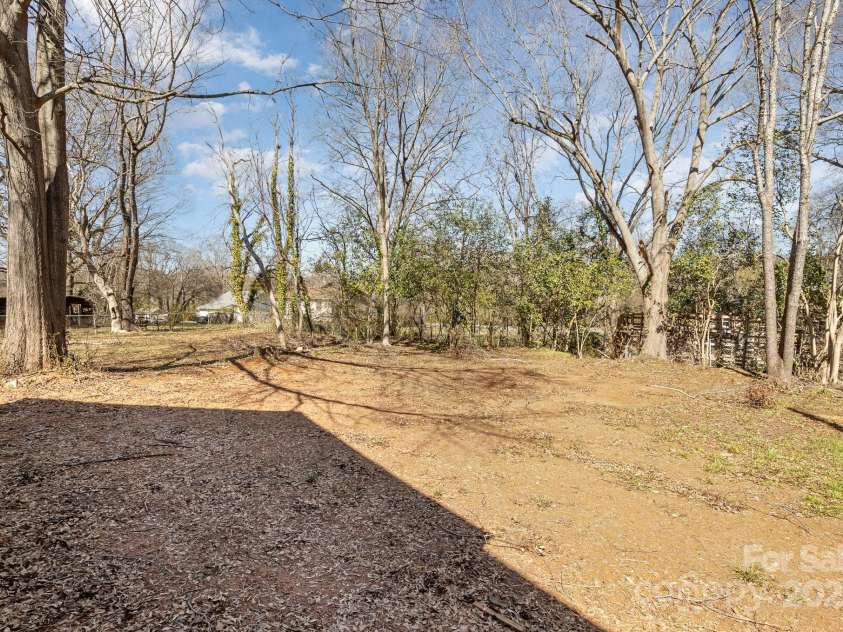 220 Shannonhouse Street, Shelby, NC 28152.  MLS# CAR4232517, YatesRealty ID 6201. 