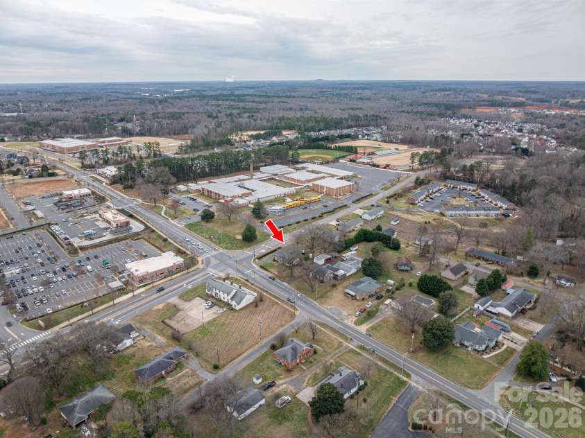 816 South Point Road, Belmont, NC 28012.  MLS# CAR4222826, YatesRealty ID 6202. 