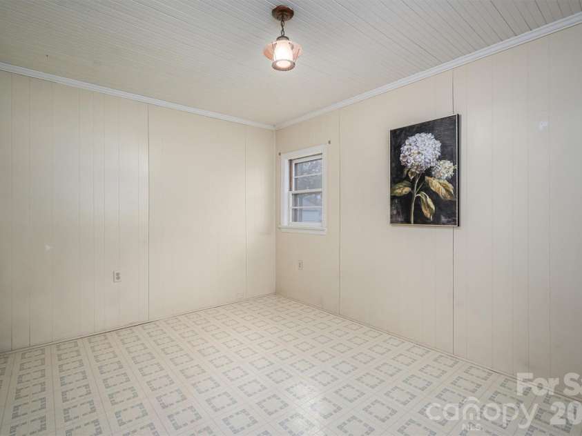 816 South Point Road, Belmont, NC 28012.  MLS# CAR4222826, YatesRealty ID 6202. 