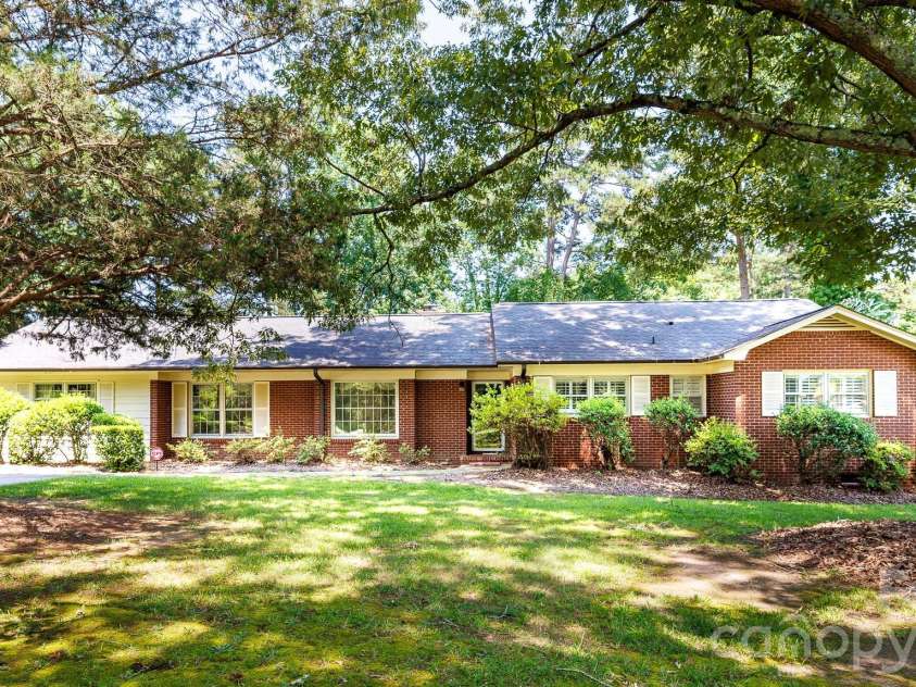 829 Rawlinson Road, Rock Hill, SC 29732.  MLS# CAR4341644, YatesRealty ID 6204. 