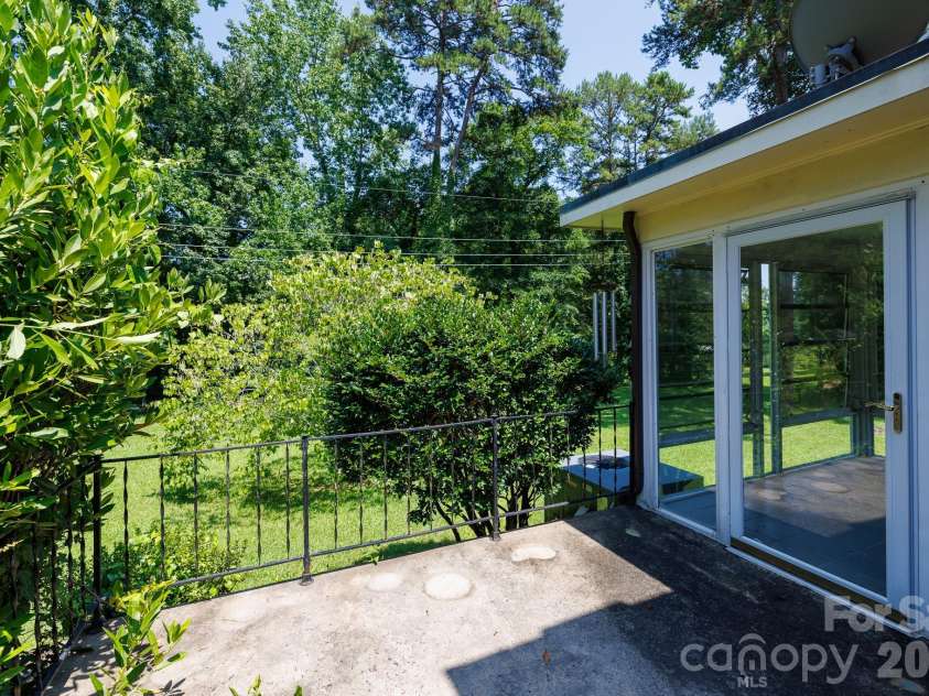 829 Rawlinson Road, Rock Hill, SC 29732.  MLS# CAR4341644, YatesRealty ID 6204. 
