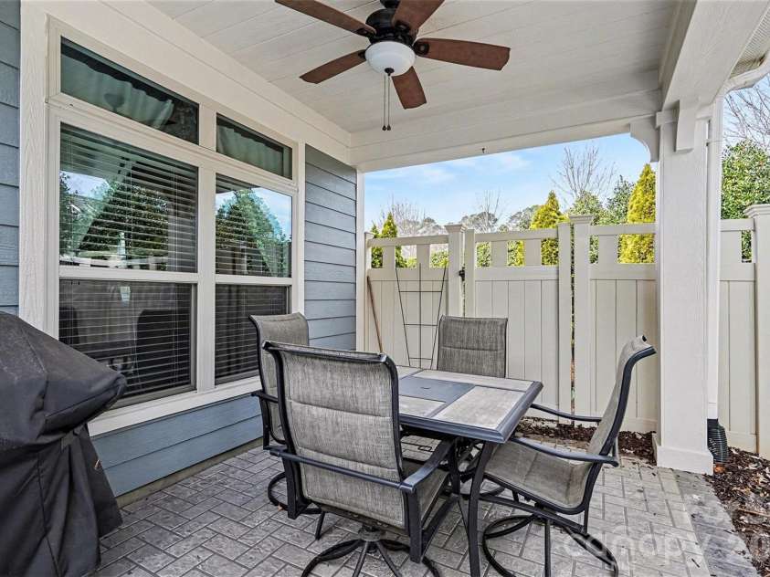 8315 Parknoll Drive, Huntersville, NC 28078.  MLS# CAR4340465, YatesRealty ID 6205. Covered back patio
