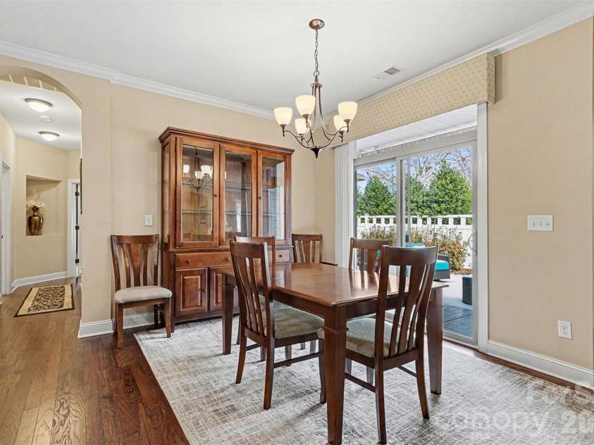 8315 Parknoll Drive, Huntersville, NC 28078.  MLS# CAR4340465, YatesRealty ID 6205. Dining Area