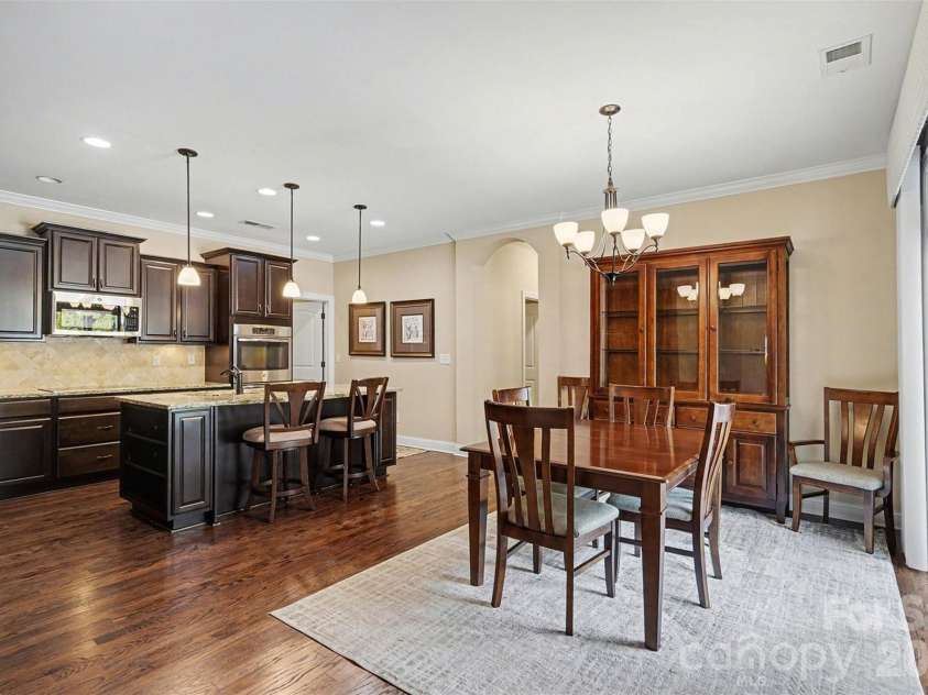 8315 Parknoll Drive, Huntersville, NC 28078.  MLS# CAR4340465, YatesRealty ID 6205. Dining area & Kitchen