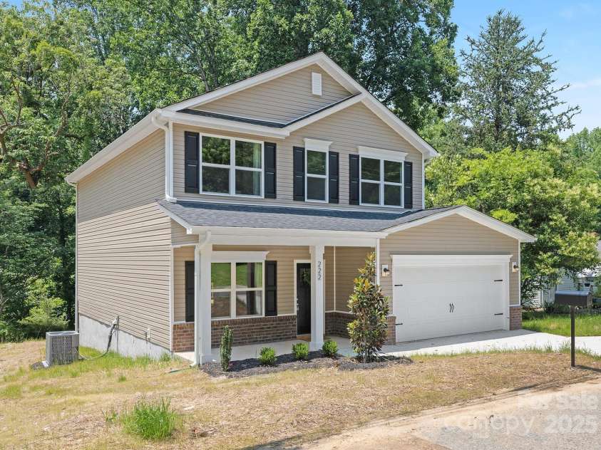 222 Ventner Court, Charlotte, NC 28214.  MLS# CAR4224867, YatesRealty ID 6206. 