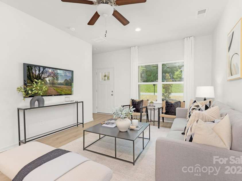 222 Ventner Court, Charlotte, NC 28214.  MLS# CAR4224867, YatesRealty ID 6206. 