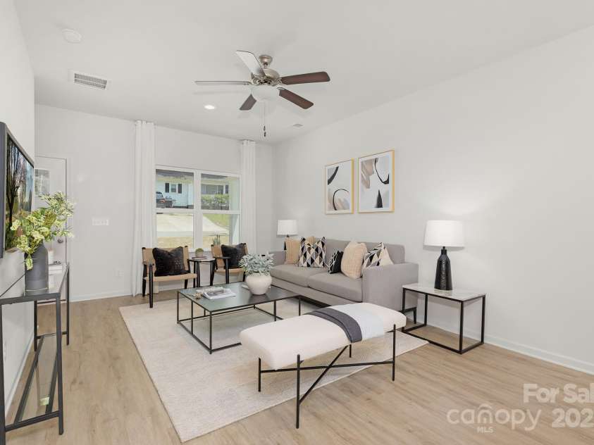 222 Ventner Court, Charlotte, NC 28214.  MLS# CAR4224867, YatesRealty ID 6206. 