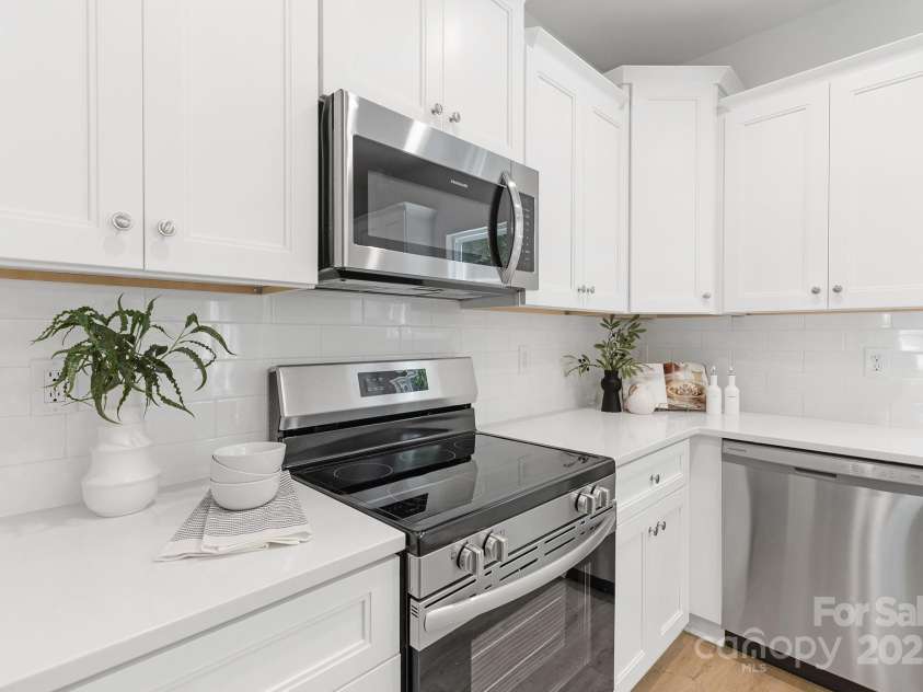 222 Ventner Court, Charlotte, NC 28214.  MLS# CAR4224867, YatesRealty ID 6206. 