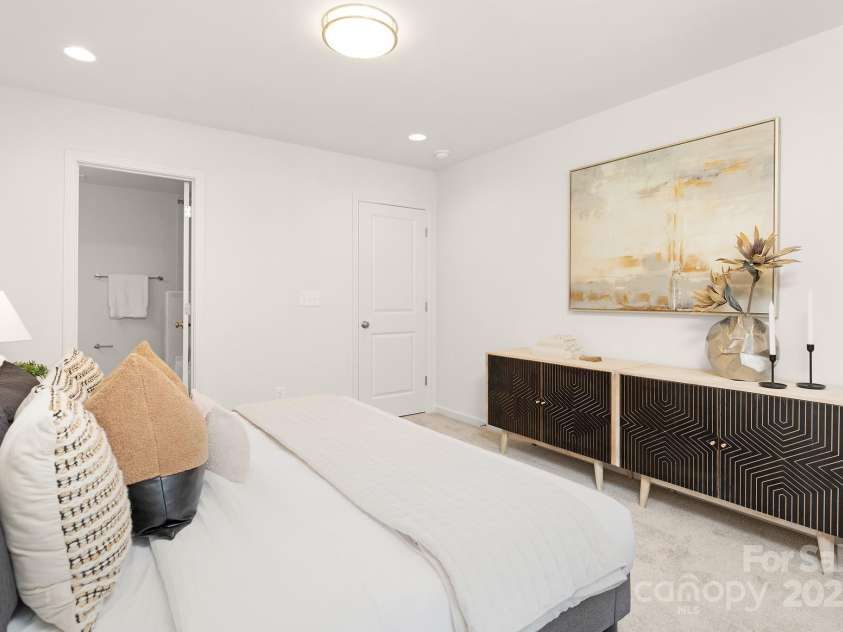 222 Ventner Court, Charlotte, NC 28214.  MLS# CAR4224867, YatesRealty ID 6206. 