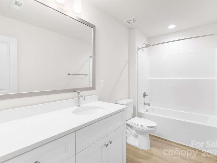 222 Ventner Court, Charlotte, NC 28214.  MLS# CAR4224867, YatesRealty ID 6206. 