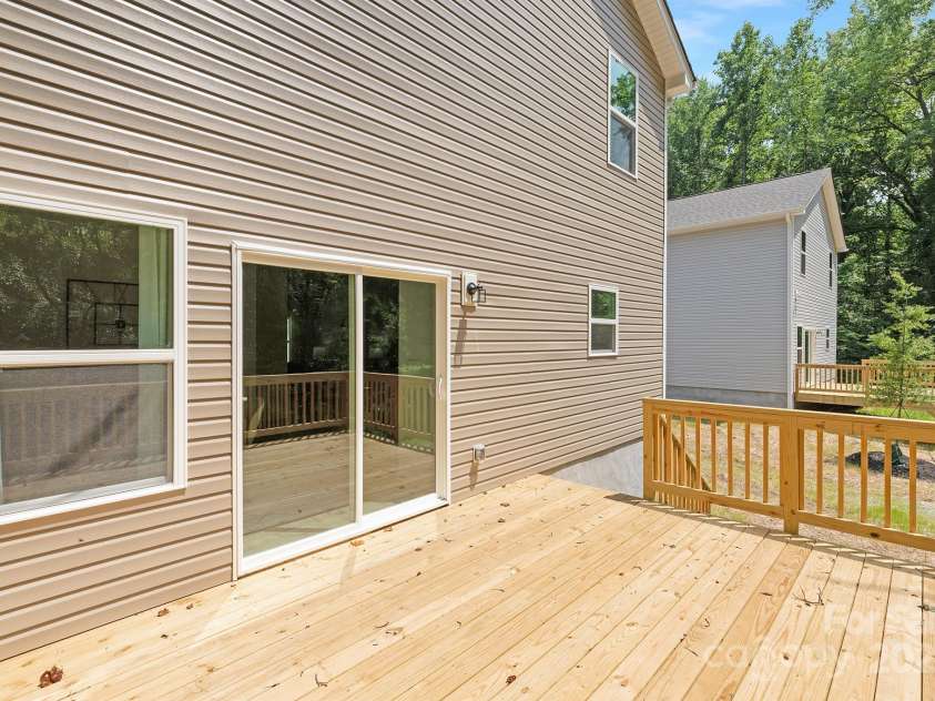 222 Ventner Court, Charlotte, NC 28214.  MLS# CAR4224867, YatesRealty ID 6206. 