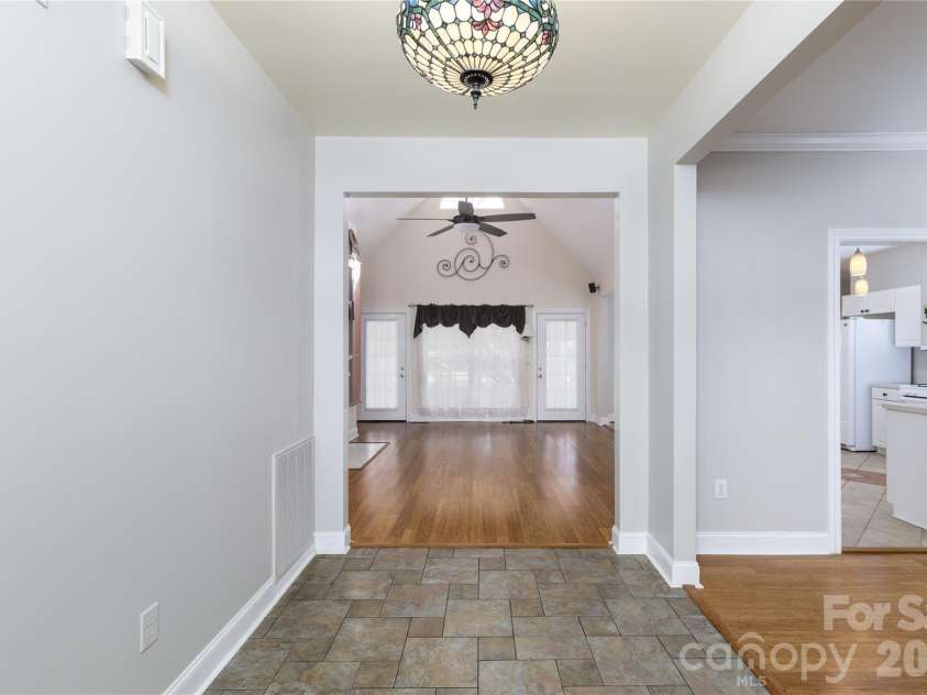 135 Greenbrier Creek Place, Salisbury, NC 28146.  MLS# CAR4320761, YatesRealty ID 6207. Foyer