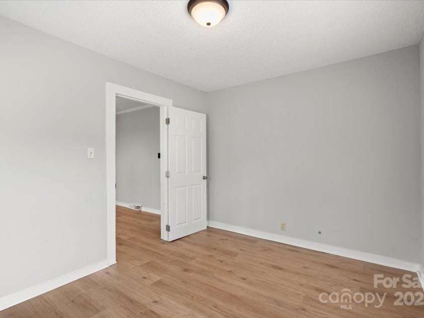 2407 Moose Road, Kannapolis, NC 28083.  MLS# CAR4231782, YatesRealty ID 6207. 