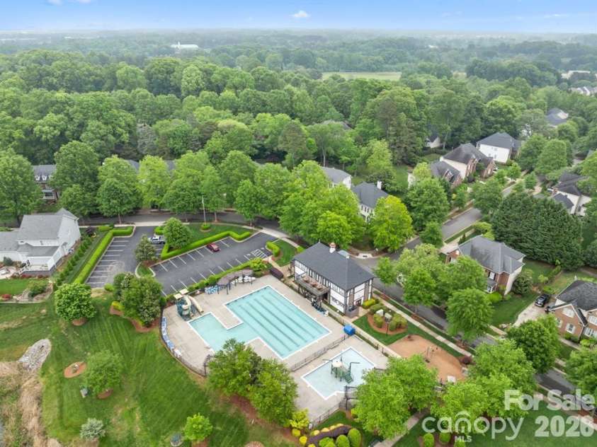 14314 Harvington Drive, Huntersville, NC 28078.  MLS# CAR4358101, YatesRealty ID 6208. 