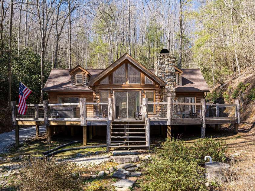 2000 Frozen Creek Road, Brevard, NC 28712.  MLS# CAR4313489, YatesRealty ID 6208. 