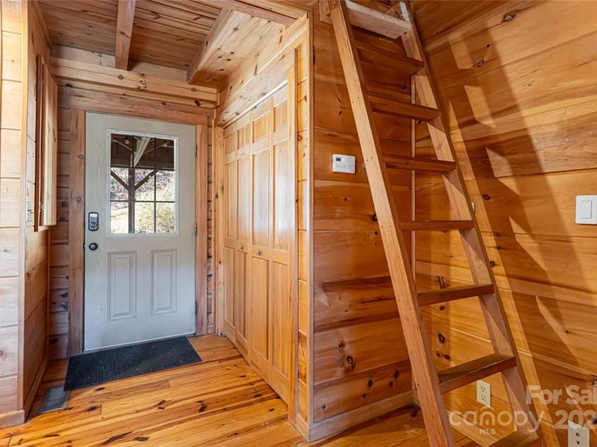 2000 Frozen Creek Road, Brevard, NC 28712.  MLS# CAR4313489, YatesRealty ID 6208. 