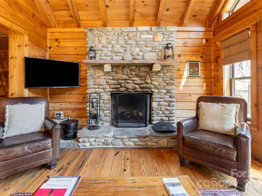 2000 Frozen Creek Road, Brevard, NC 28712.  MLS# CAR4313489, YatesRealty ID 6208. 