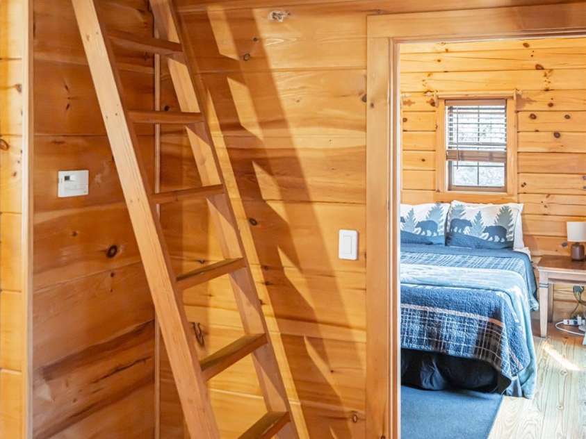 2000 Frozen Creek Road, Brevard, NC 28712.  MLS# CAR4313489, YatesRealty ID 6208. 