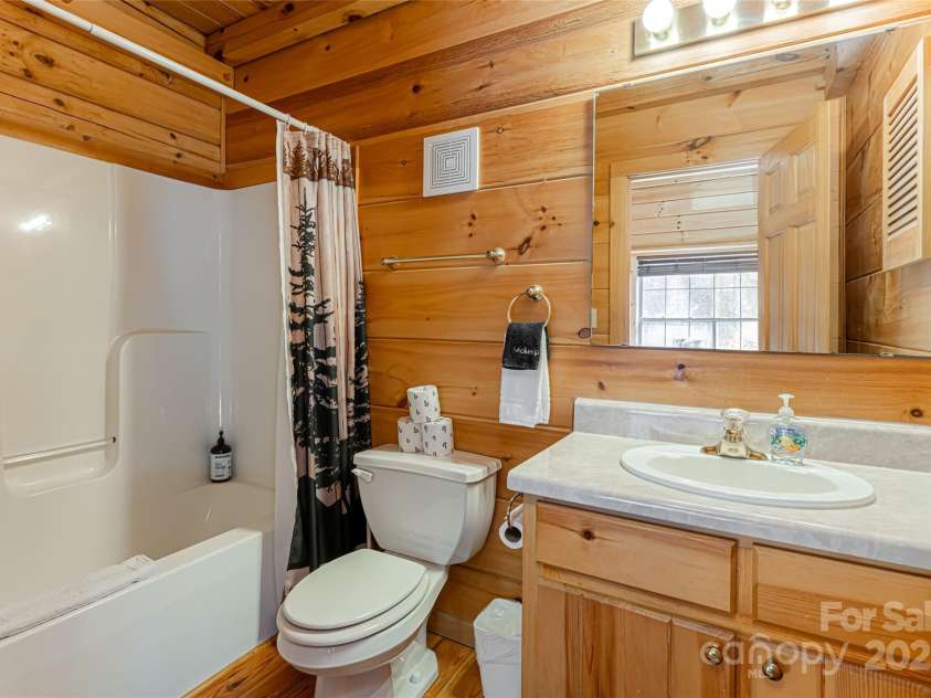 2000 Frozen Creek Road, Brevard, NC 28712.  MLS# CAR4313489, YatesRealty ID 6208. 