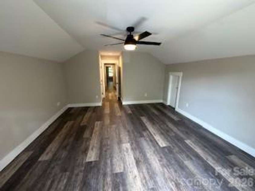203 2 Oconeechee Avenue, Black Mountain, NC 28711.  MLS# CAR4313516, YatesRealty ID 6210. 