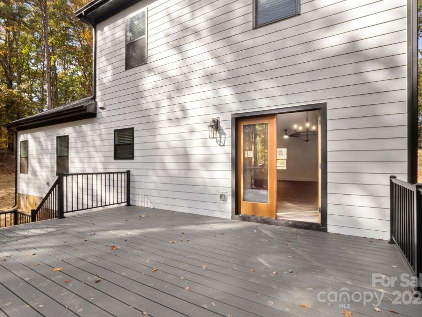 4641 Yellow Poplar Lane, Concord, NC 28025.  MLS# CAR4278281, YatesRealty ID 6210. 