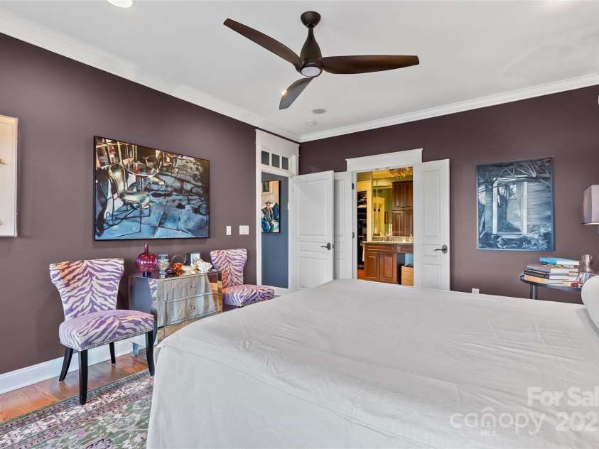 159 Alta Circle, Hendersonville, NC 28739.  MLS# CAR4300821, YatesRealty ID 6211. 