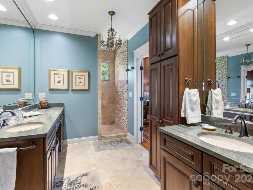 159 Alta Circle, Hendersonville, NC 28739.  MLS# CAR4300821, YatesRealty ID 6211. Primary bathroom