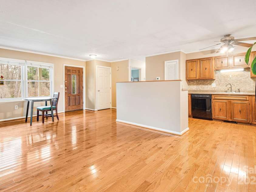 413 Morgan Road, Candler, NC 28715.  MLS# CAR4240866, YatesRealty ID 6213. 