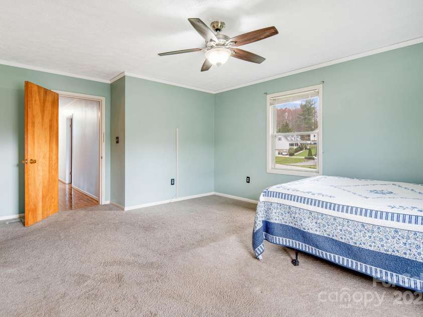 413 Morgan Road, Candler, NC 28715.  MLS# CAR4240866, YatesRealty ID 6213. 