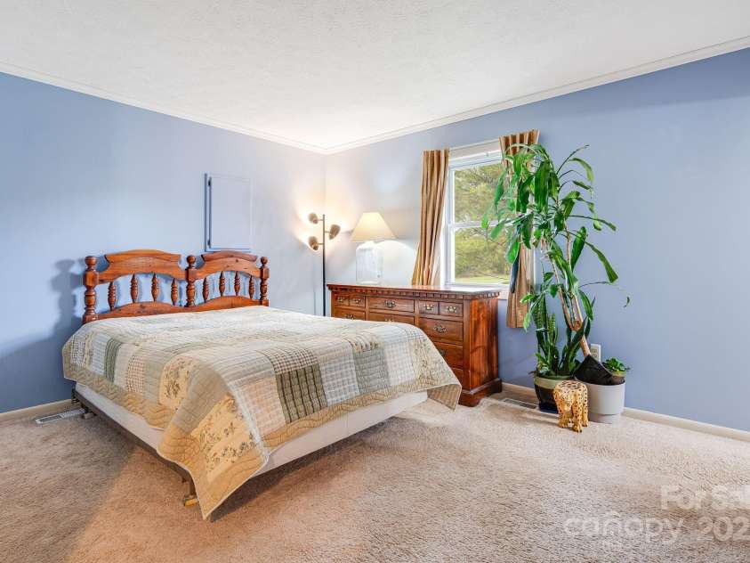 413 Morgan Road, Candler, NC 28715.  MLS# CAR4240866, YatesRealty ID 6213. 