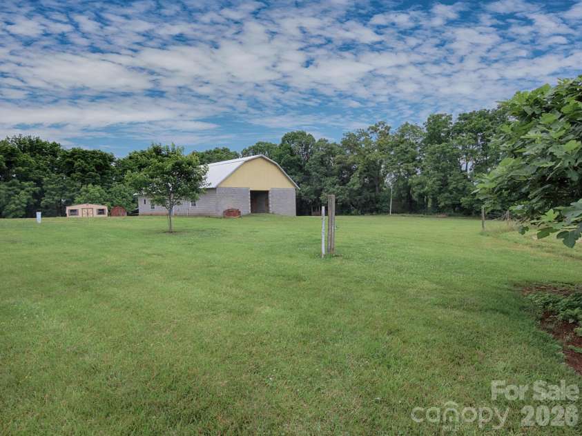 269 Johnson Dairy Road, Mooresville, NC 28115.  MLS# CAR4260297, YatesRealty ID 6214. Barn/workshop/autoshop