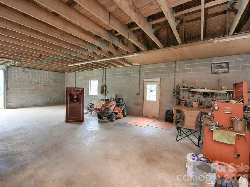 269 Johnson Dairy Road, Mooresville, NC 28115.  MLS# CAR4260297, YatesRealty ID 6214. Barn/workshop/autoshop