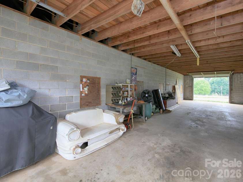 269 Johnson Dairy Road, Mooresville, NC 28115.  MLS# CAR4260297, YatesRealty ID 6214. Barn/workshop/autoshop