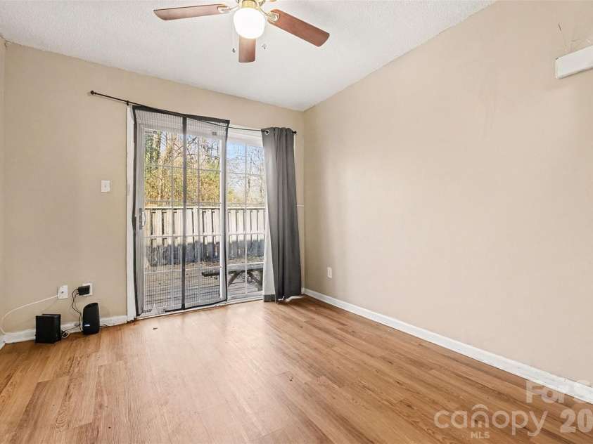 6102 Honeysuckle Lane, Charlotte, NC 28212.  MLS# CAR4336867, YatesRealty ID 6216. 