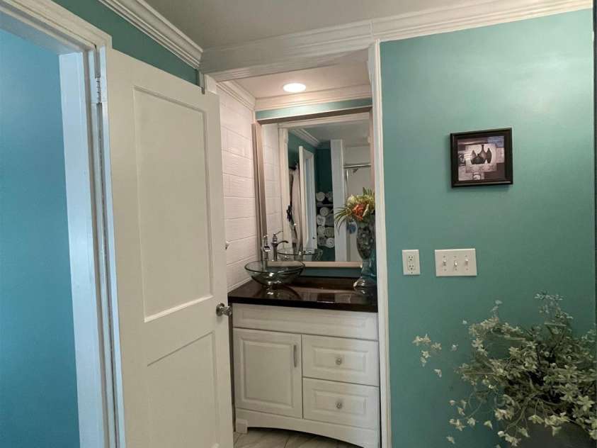 1001 Cannon Boulevard, Kannapolis, NC 28083.  MLS# CAR4286050, YatesRealty ID 6217. 