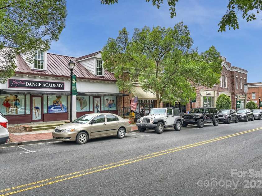 142 Mills Lane, Fort Mill, SC 29708.  MLS# CAR4231340, YatesRealty ID 6218. 
