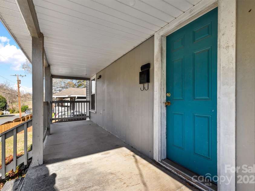 219 Link Street, Fort Mill, SC 29715.  MLS# CAR4326464, YatesRealty ID 6219. 