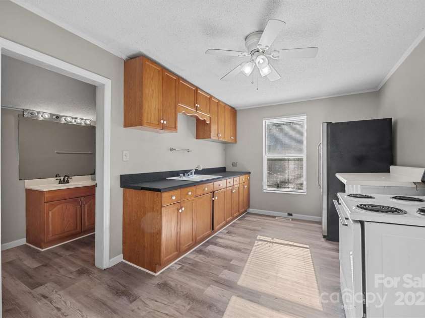 219 Link Street, Fort Mill, SC 29715.  MLS# CAR4326464, YatesRealty ID 6219. 