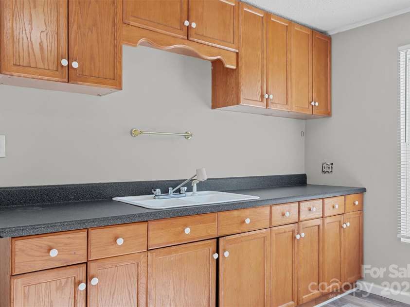 219 Link Street, Fort Mill, SC 29715.  MLS# CAR4326464, YatesRealty ID 6219. 