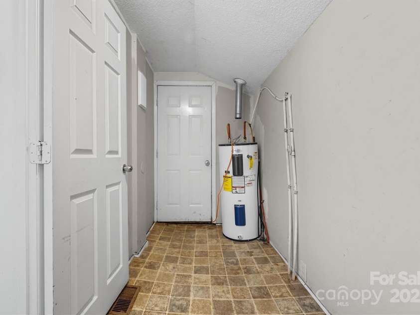 219 Link Street, Fort Mill, SC 29715.  MLS# CAR4326464, YatesRealty ID 6219. 