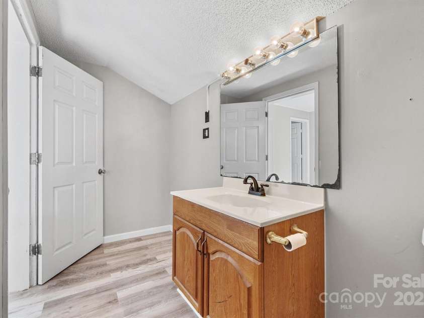 219 Link Street, Fort Mill, SC 29715.  MLS# CAR4326464, YatesRealty ID 6219. 