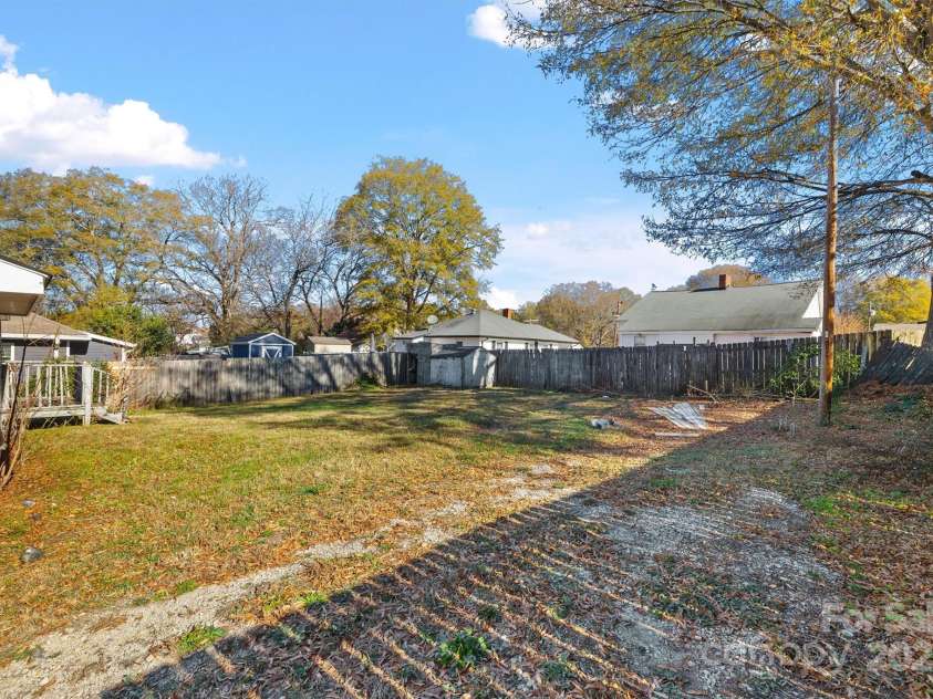 219 Link Street, Fort Mill, SC 29715.  MLS# CAR4326464, YatesRealty ID 6219. 
