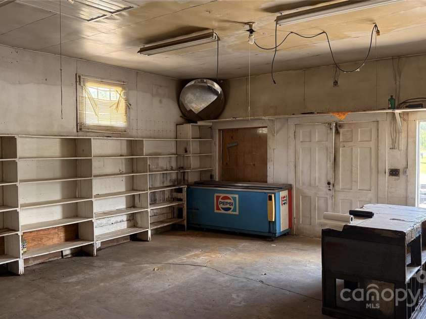 41 Upper Shut In Road, Hot Springs, NC 27843.  MLS# CAR4307080, YatesRealty ID 622. 