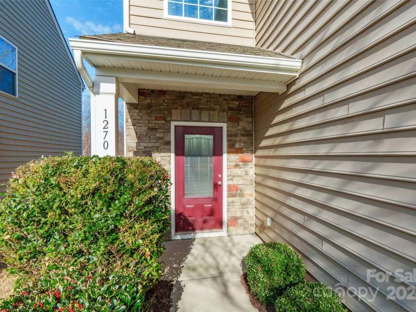 1270 Hideaway Gulch Drive, Fort Mill, SC 29715.  MLS# CAR4209250, YatesRealty ID 6220. 