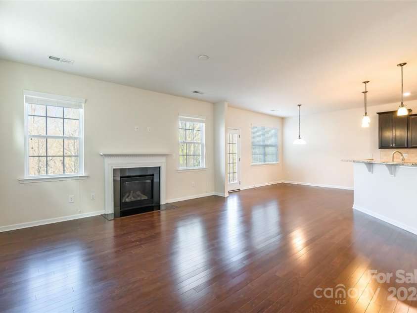 1270 Hideaway Gulch Drive, Fort Mill, SC 29715.  MLS# CAR4209250, YatesRealty ID 6220. 