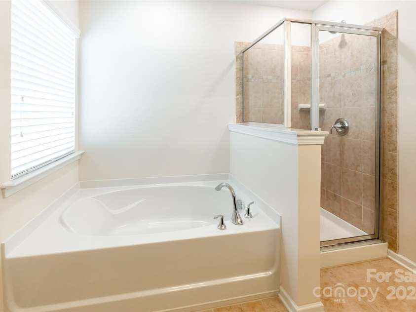 1270 Hideaway Gulch Drive, Fort Mill, SC 29715.  MLS# CAR4209250, YatesRealty ID 6220. 