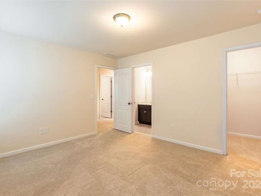 1270 Hideaway Gulch Drive, Fort Mill, SC 29715.  MLS# CAR4209250, YatesRealty ID 6220. 