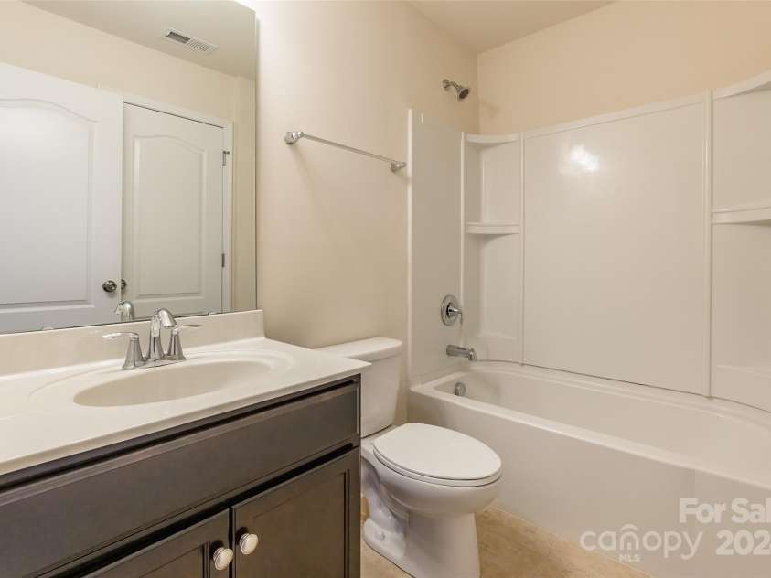 1270 Hideaway Gulch Drive, Fort Mill, SC 29715.  MLS# CAR4209250, YatesRealty ID 6220. 